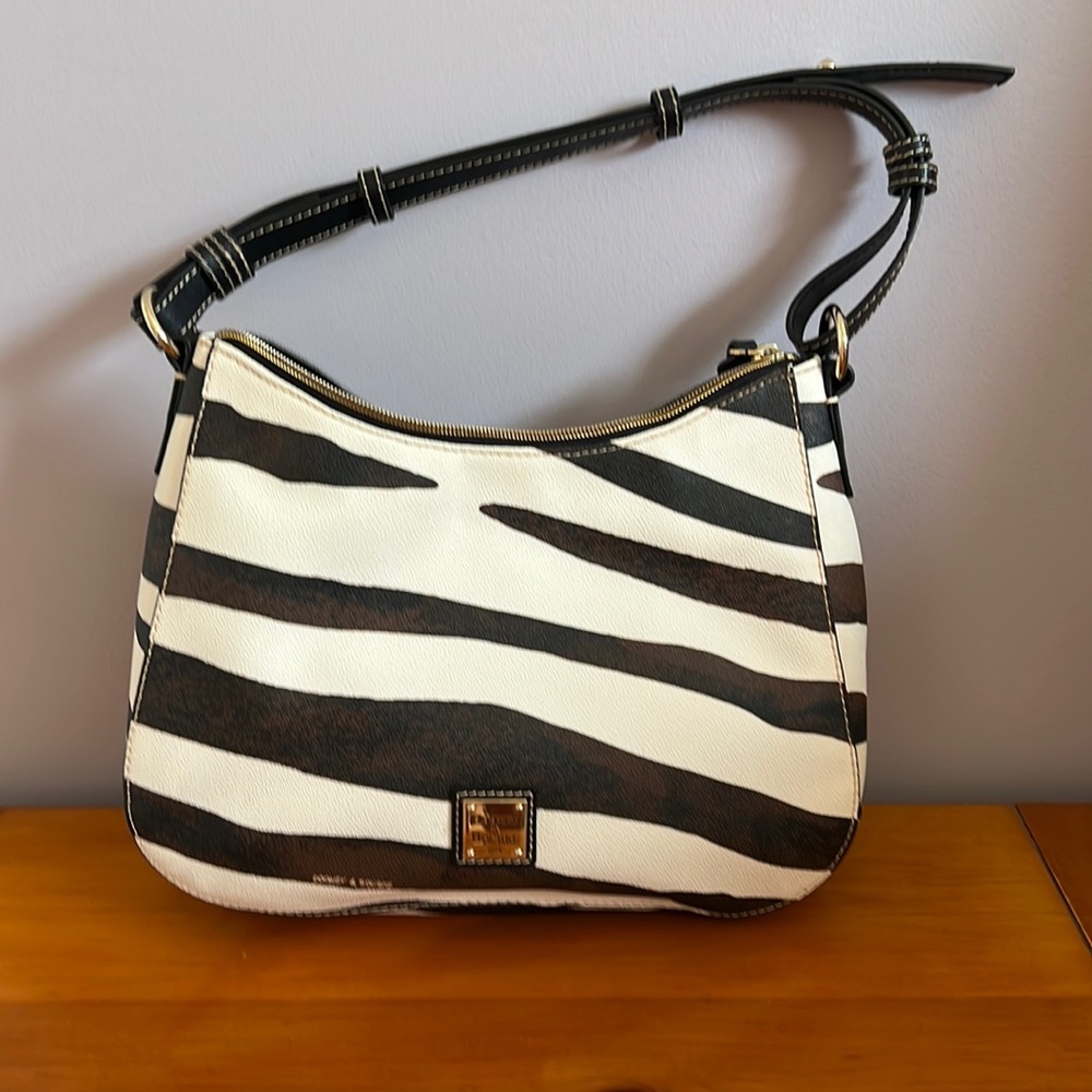 Dooney & Bourke purse